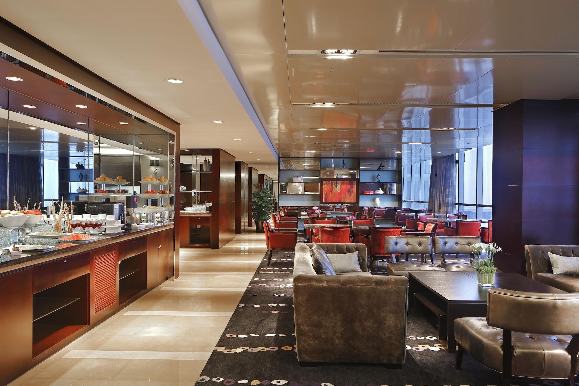 The Qube -close To Pudong International Airport And Land Hotel 5*