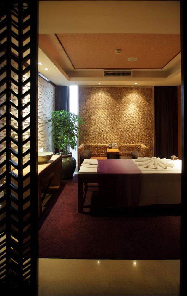 The Qube -close To Pudong International Airport And Land 5*