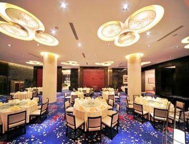 Hotel The Qube -close To Pudong International Airport And Land