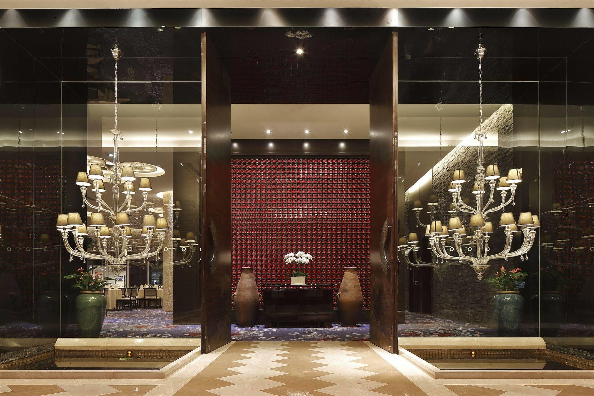 The Qube -close To Pudong International Airport And Land 5* Shanghai