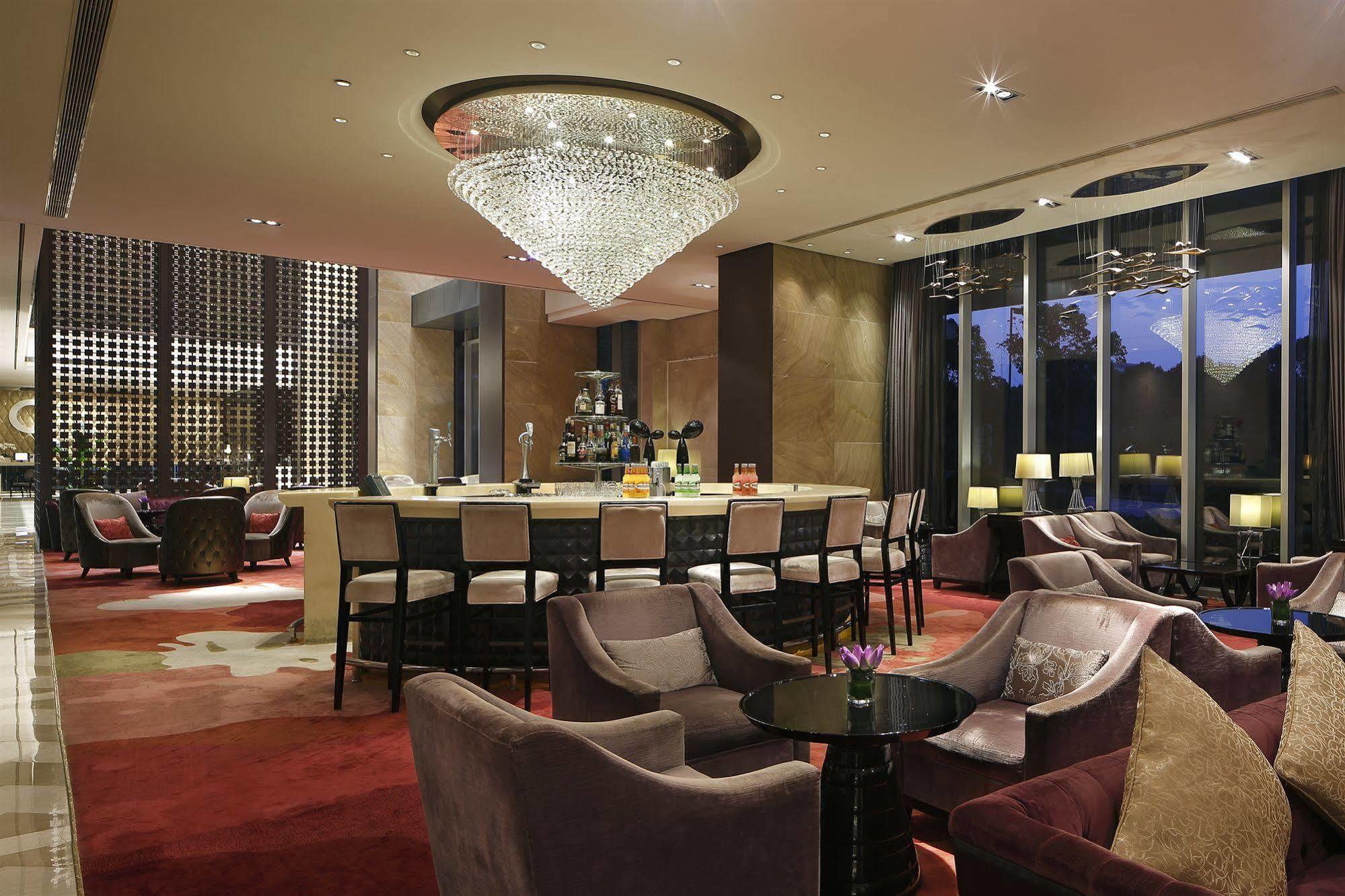 The Qube -close To Pudong International Airport And Land Hotel Shanghai